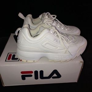 White Fila’s